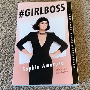 #girlboss by Sophia Amoruso. Bundle & save 🤍